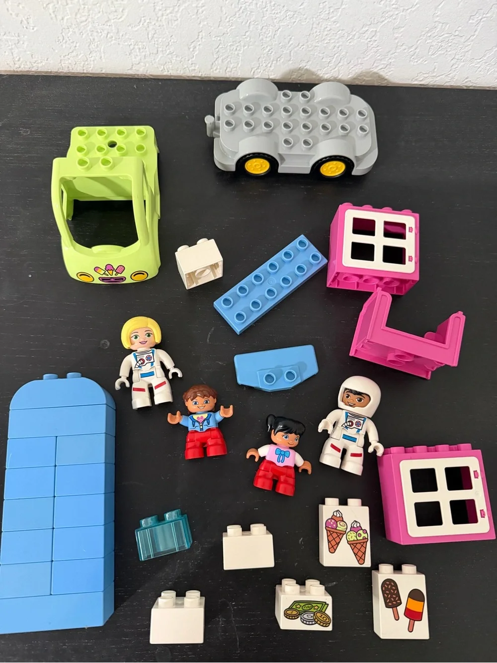 Lego duplo few not full sets